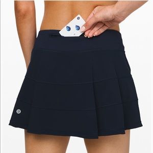 Lululemon pace rival skirt